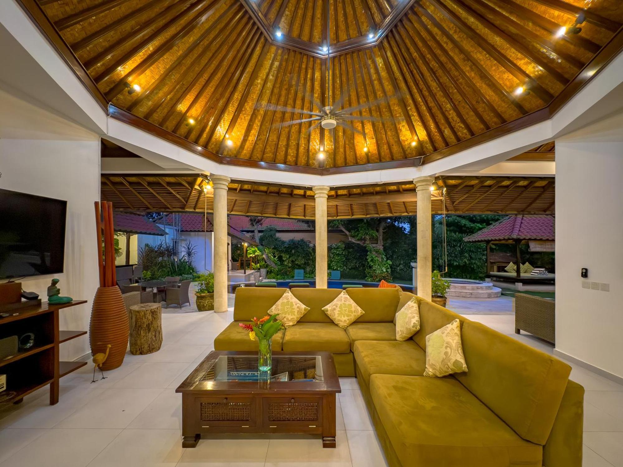 Villa Bugis Abimanyu Seminyak Δωμάτιο φωτογραφία